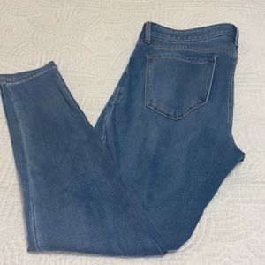 Old Navy Rockstar 24/7 Sculpt Super Skinny Jeans